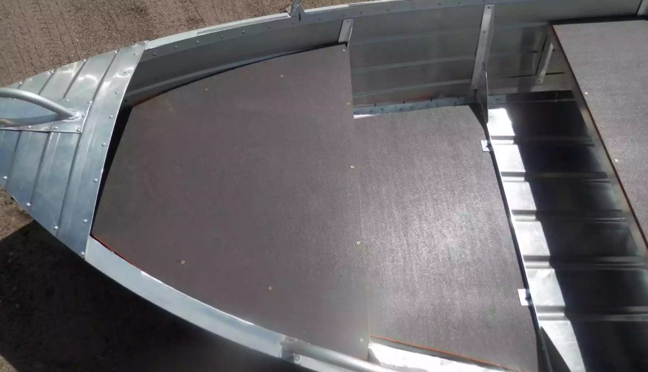 Алюминиевая лодка Вятка-Профи 32 в Красноярске