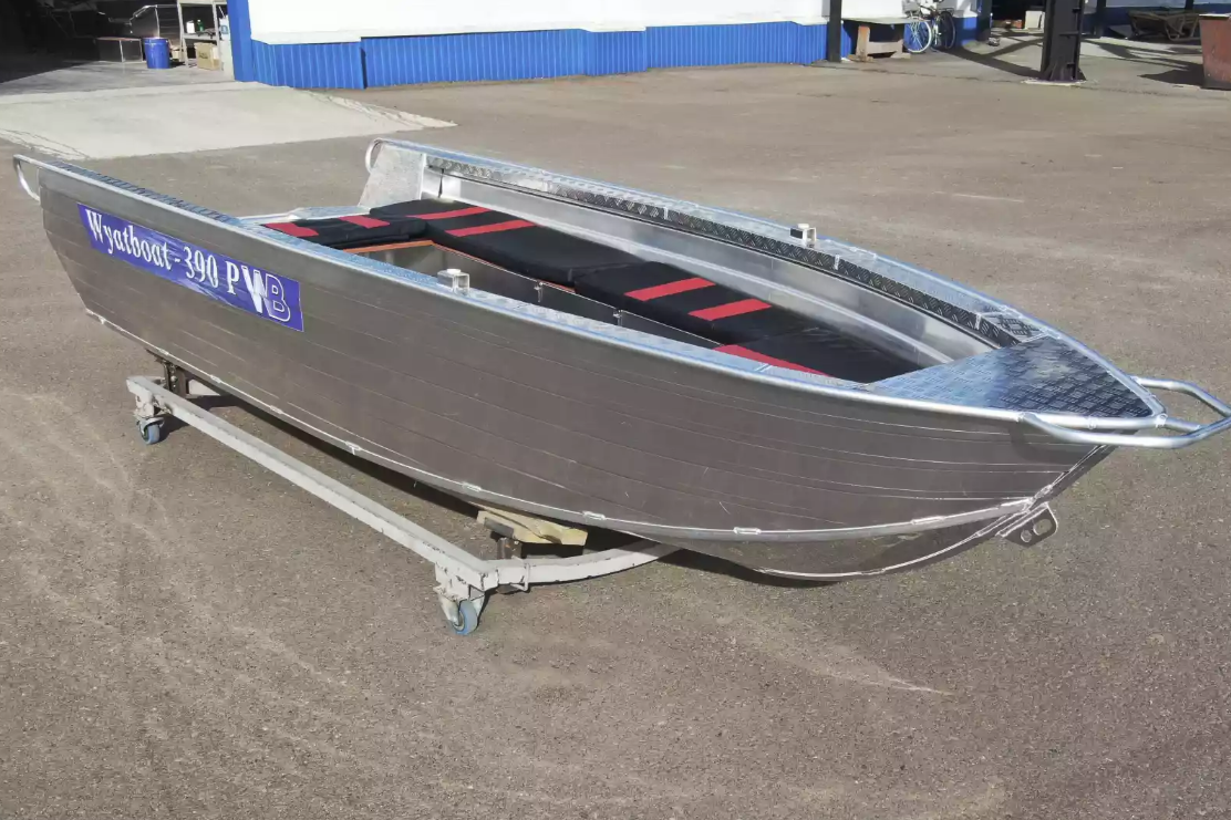 Алюминиевая лодка Wyatboat-390РМ увеличенный борт в Красноярске