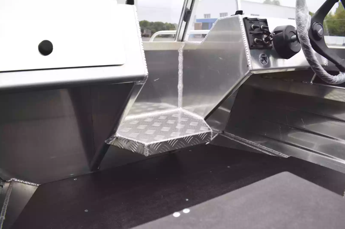 Алюминиевый катер Neman-400 PRO в Красноярске