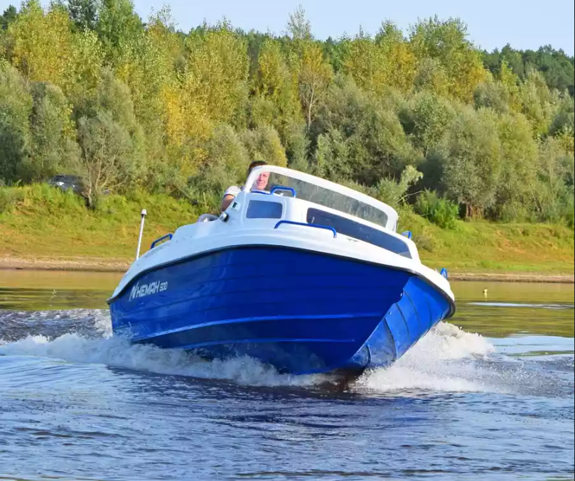 Комбинированный катер Neman-500 с каютой в Красноярске