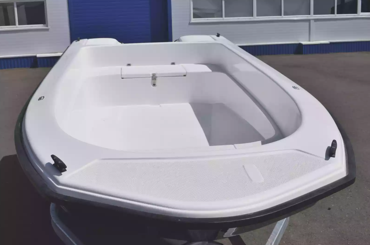Стеклопластиковая лодка Wyatboat 430 тримаран в Красноярске