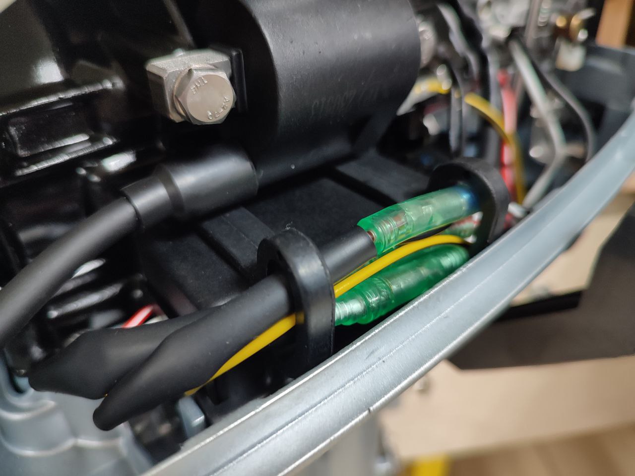 Лодочный мотор PROMAX SP5FHS (внешний бак 12 л) в Красноярске Лодочный мотор PROMAX SP5FHS (внешний бак 12 л) в Красноярске