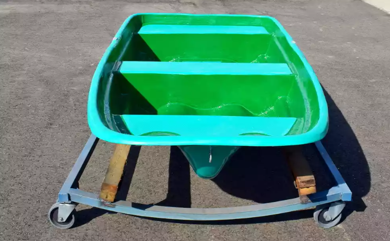 Стеклопластиковая лодка Старт (тримаран) в Красноярске