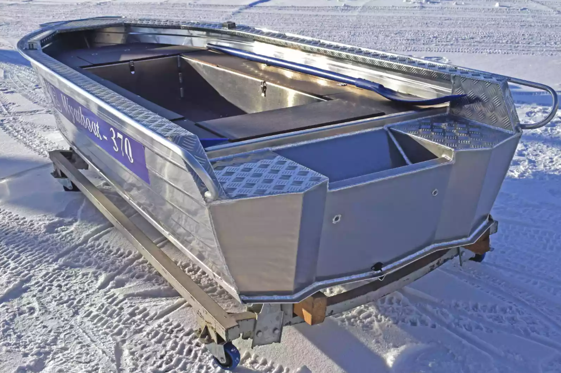Алюминиевая лодка Wyatboat-370 РМ в Красноярске Алюминиевая лодка Wyatboat-370 РМ в Красноярске