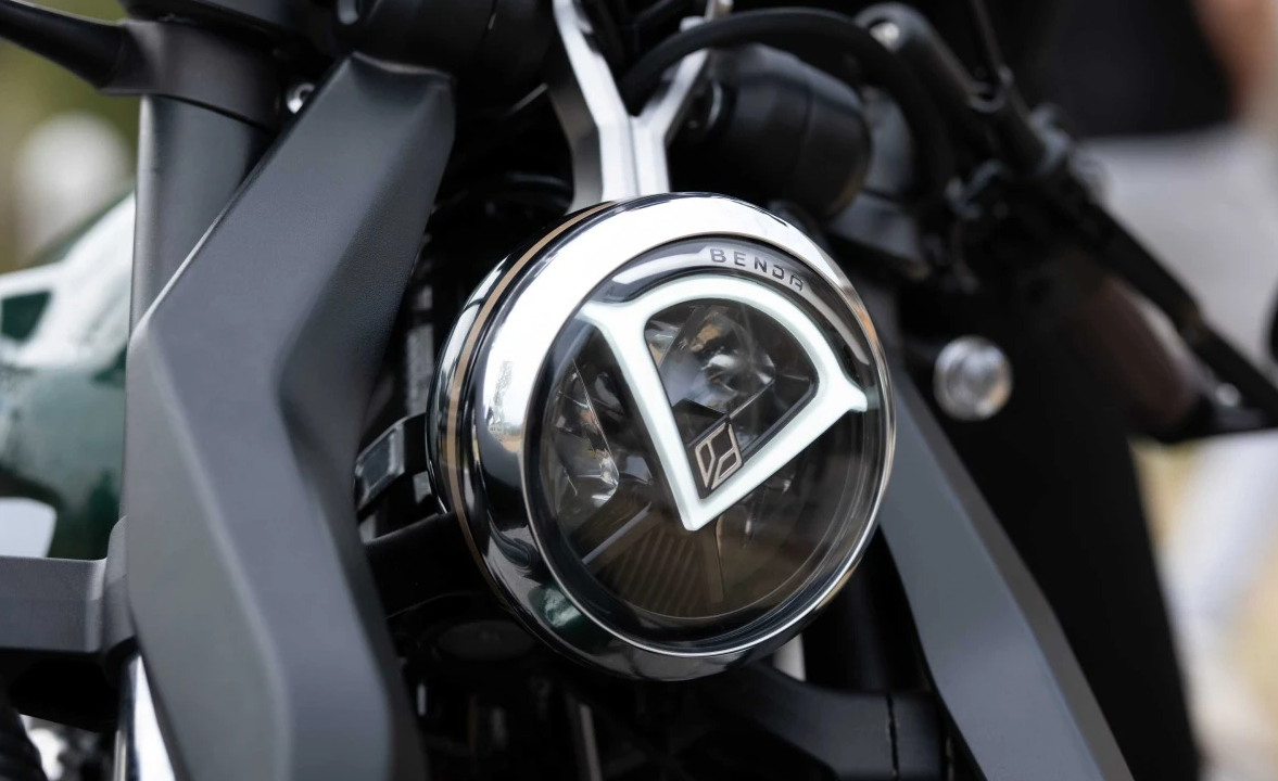 Мотоцикл Benda Napoleon 250 в Красноярске Мотоцикл Benda Napoleon 250 в Красноярске