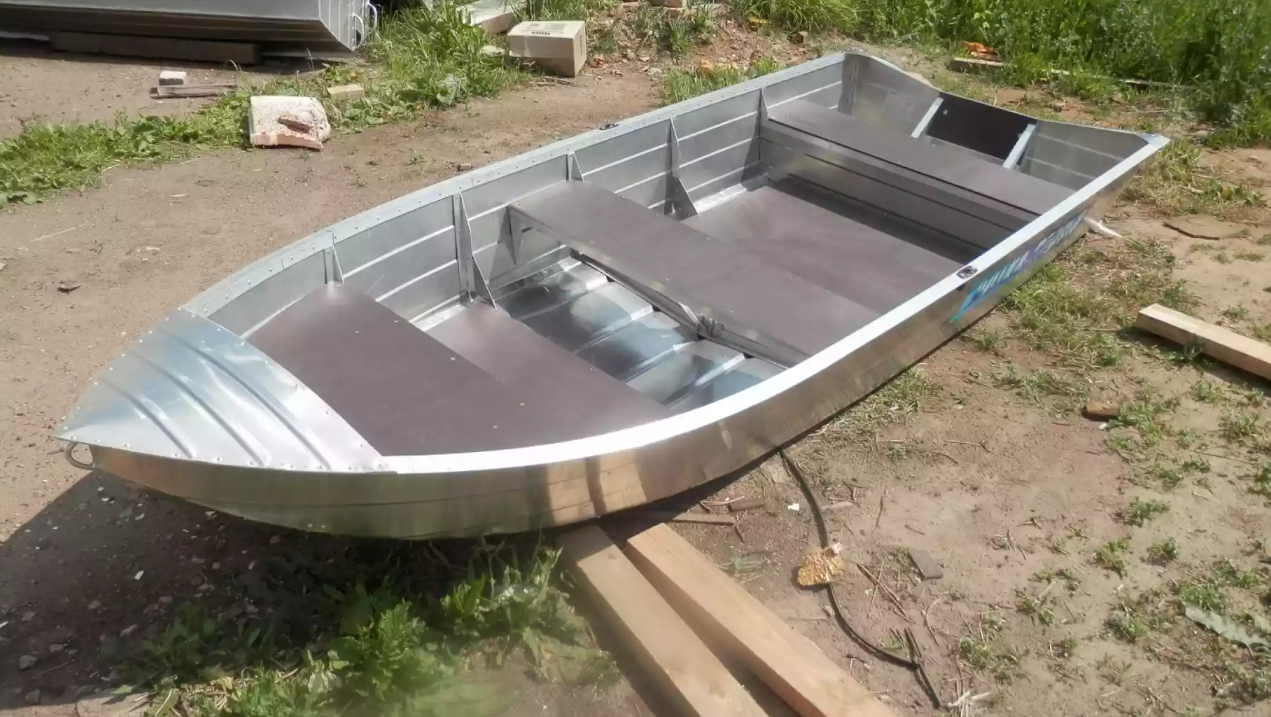 Алюминиевая лодка Вятка-Профи 32 в Красноярске