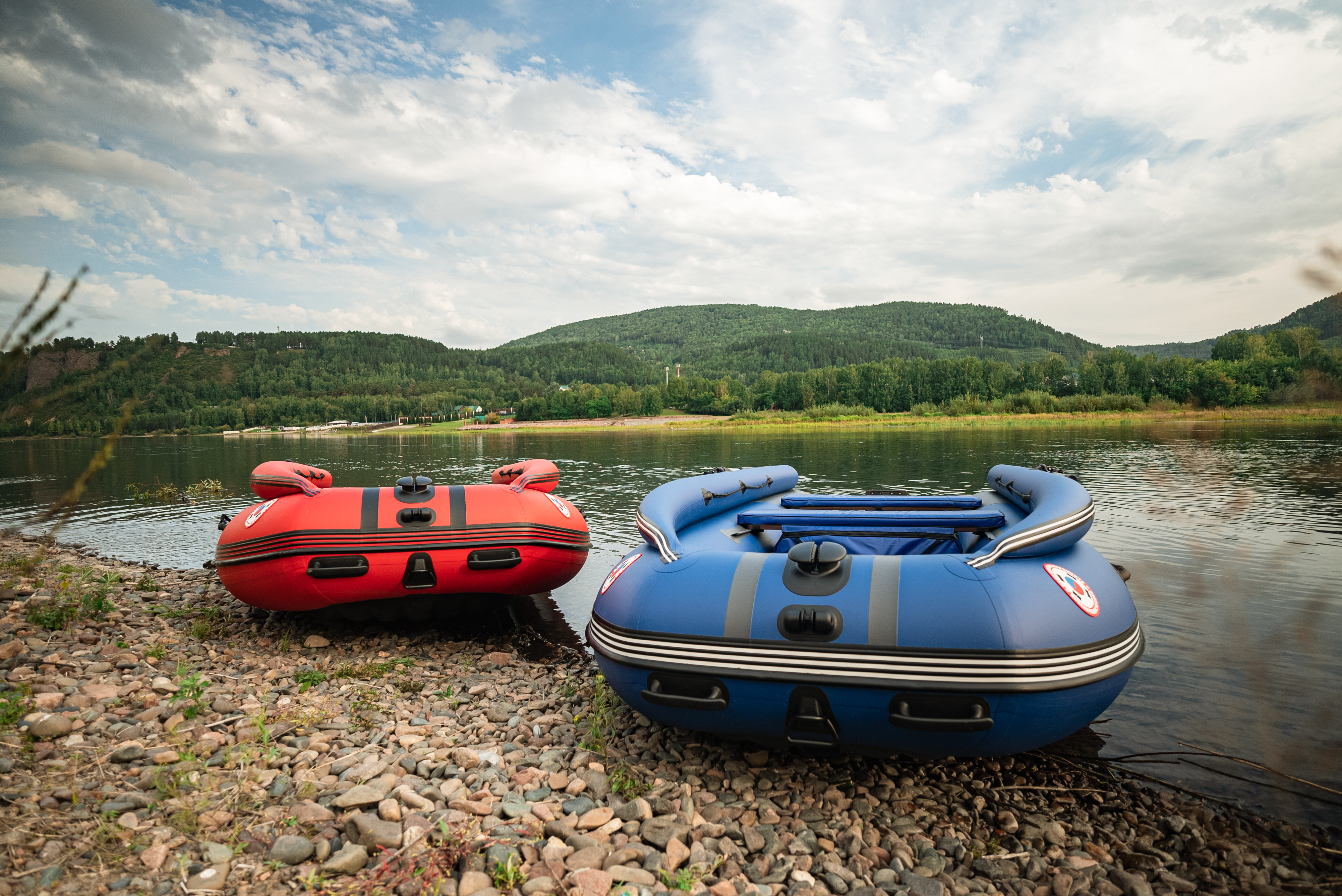Лодка MISHIMO RIVER FJET PRO 430  под водомет в Красноярске