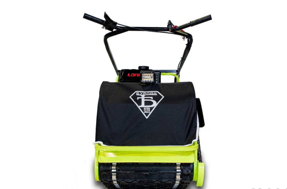 Мотобуксировщик Бурлак ХОЗЯИН-1 (капот ткань) в Красноярске Мотобуксировщик Бурлак ХОЗЯИН-1 (капот ткань) в Красноярске