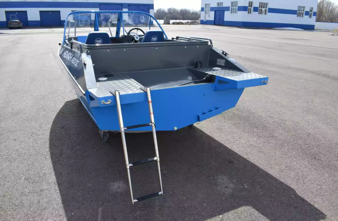 Алюминиевый катер Неман-450 DC в Красноярске Алюминиевый катер Неман-450 DC в Красноярске