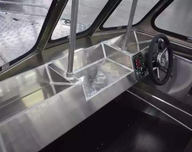 Алюминиевый катер Wyatboat-460 DCM Pro в Красноярске