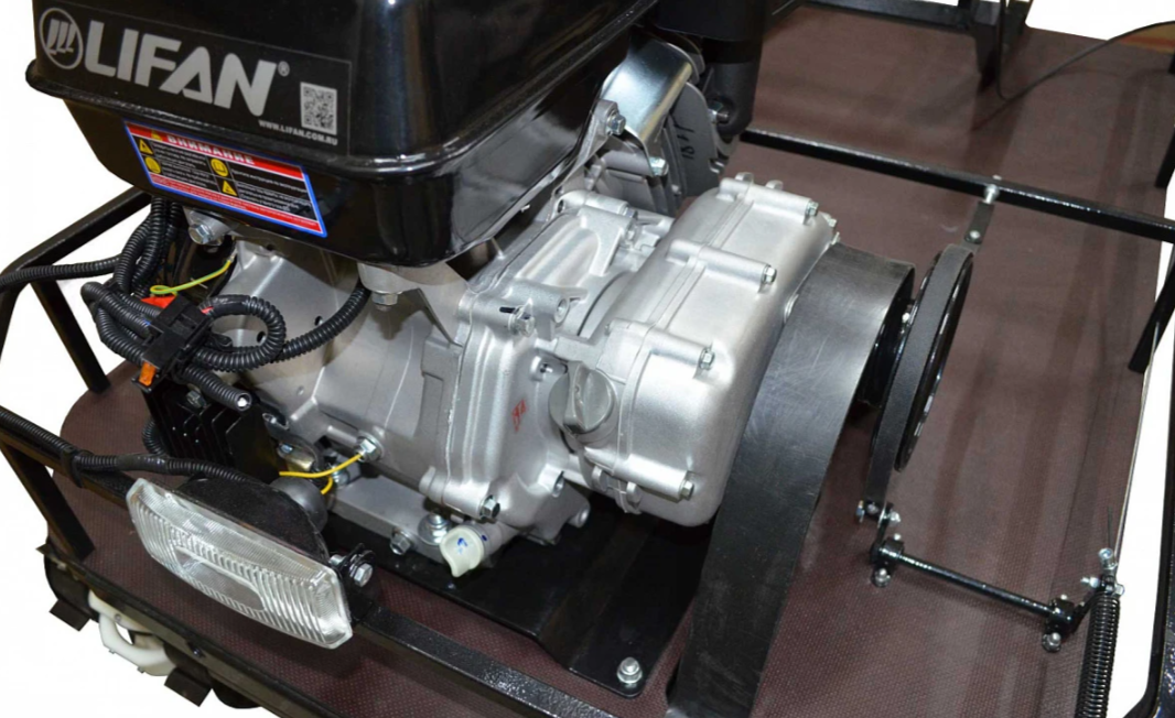 Мотобуксировщик вездеход KOiRA T13 RЕ (понижающий редуктор, электростартер) в Красноярске Мотобуксировщик вездеход KOiRA T13 RЕ (понижающий редуктор, электростартер) в Красноярске