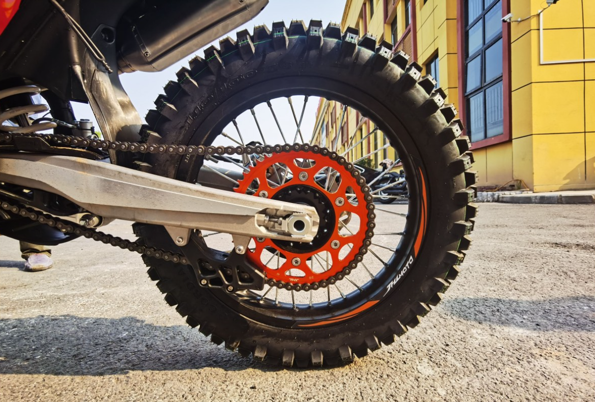 Мотоцикл JHLMOTO JHL Z3 CB250 (172FMM-3A) в Красноярске Мотоцикл JHLMOTO JHL Z3 CB250 (172FMM-3A) в Красноярске