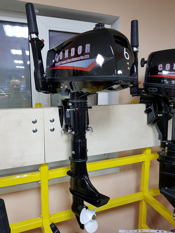 Лодочный мотор Condor F6HS без бака 12 л. в Красноярске Лодочный мотор Condor F6HS без бака 12 л. в Красноярске