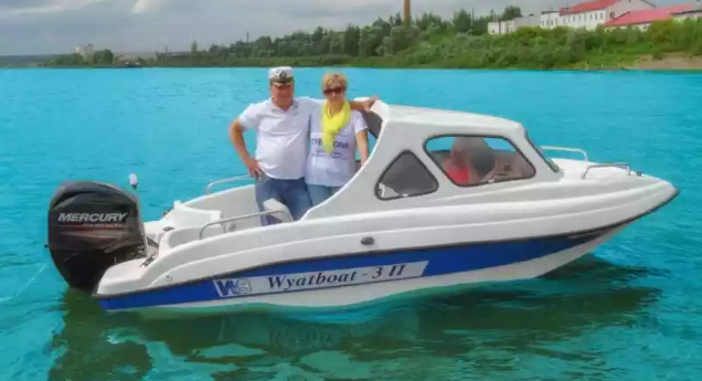Стеклопластиковый катер Wyatboat-3 П (полурубка) в Красноярске