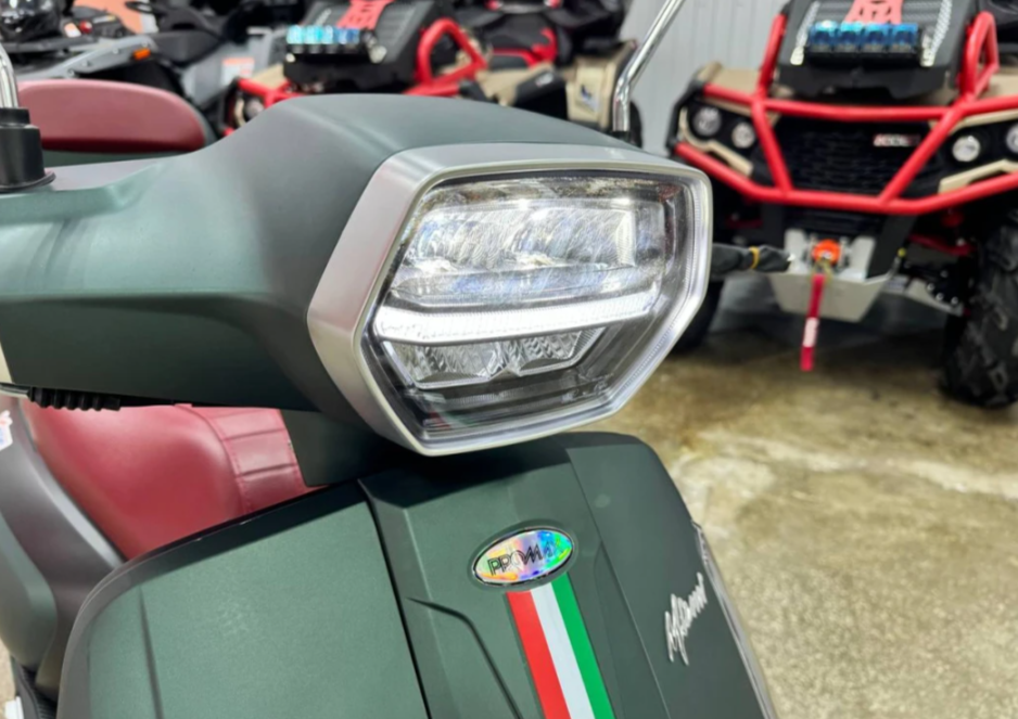 Скутер PROMAX Miami 240 (49) в Красноярске Скутер PROMAX Miami 240 (49) в Красноярске