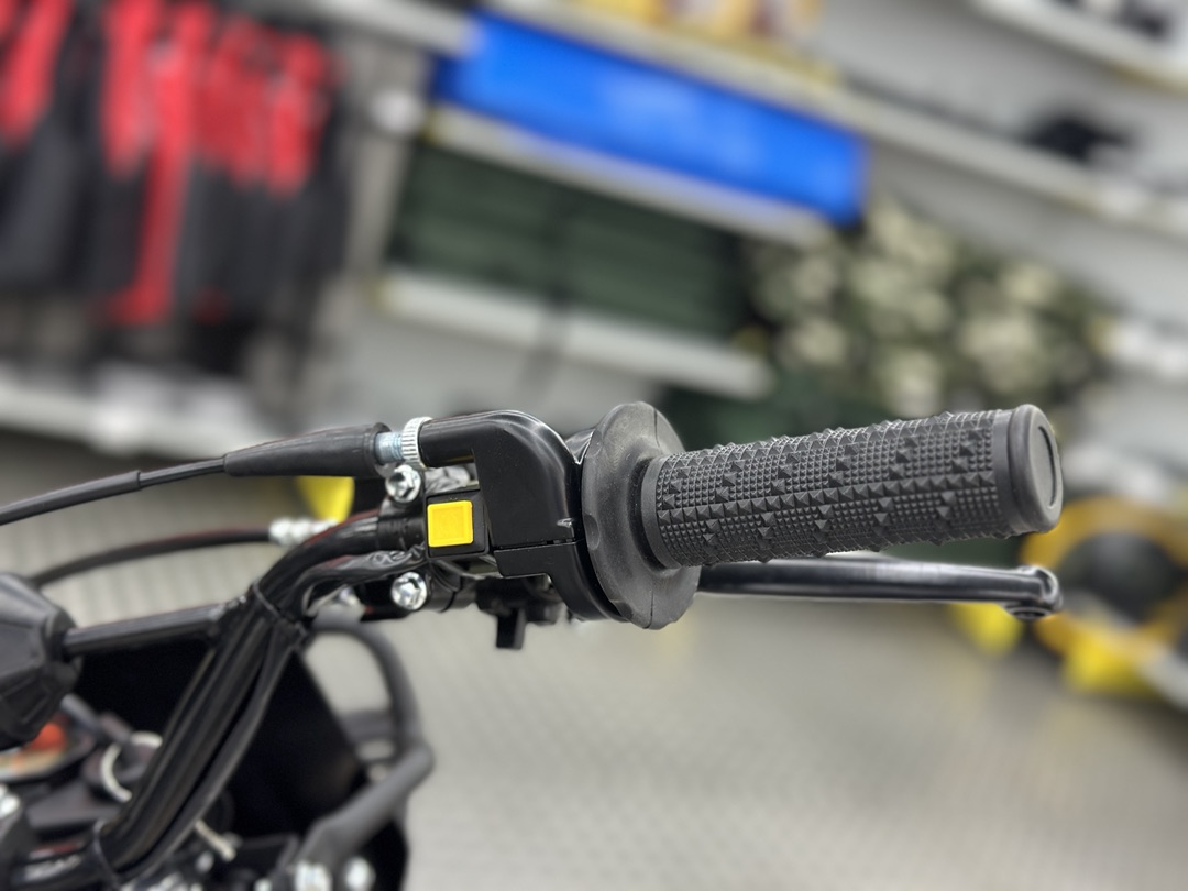 Кроссовый мотоцикл PROMAX ARMY 250 в Красноярске Кроссовый мотоцикл PROMAX ARMY 250 в Красноярске