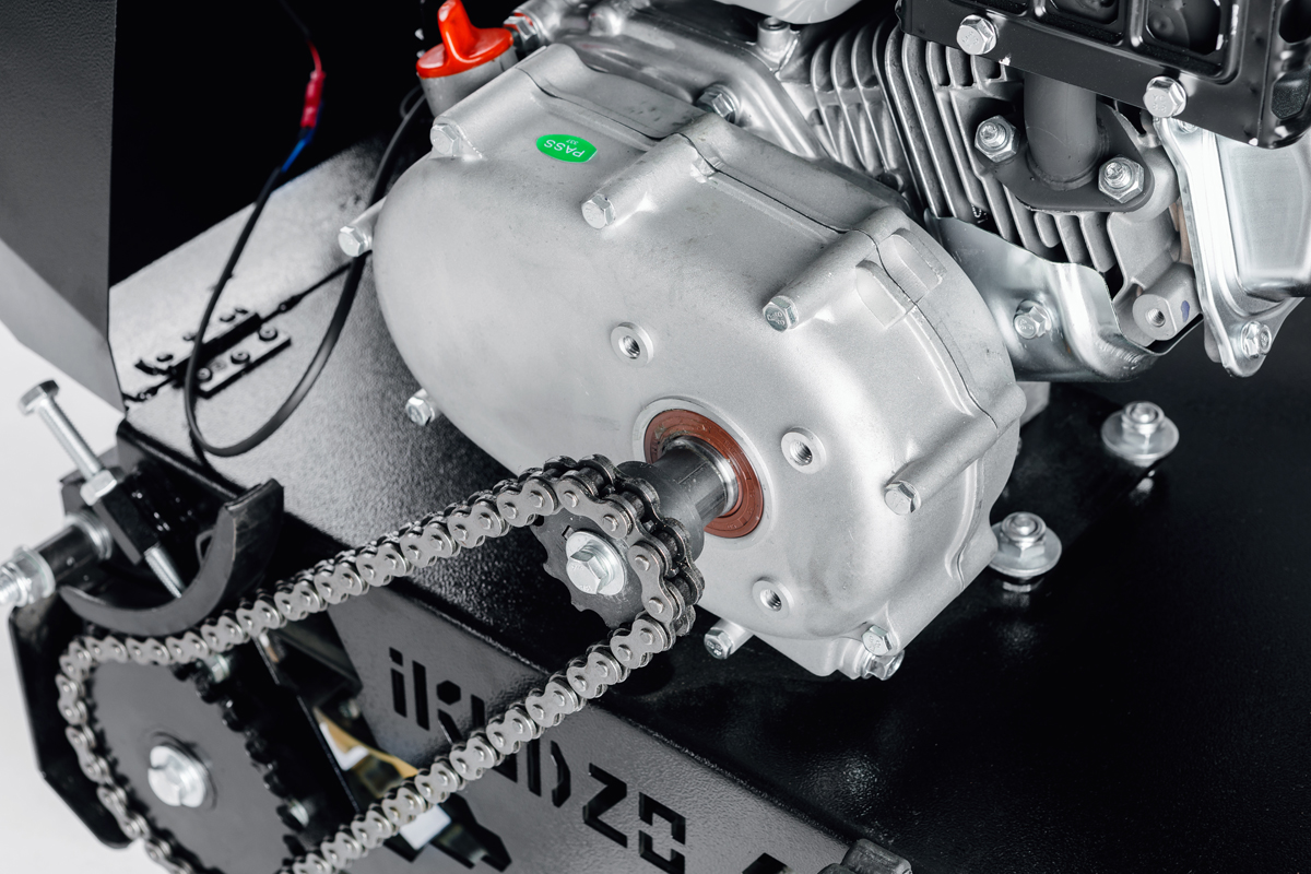 МОТОБУКСИРОВЩИК IKUDZO 1100/380 К7 в Красноярске МОТОБУКСИРОВЩИК IKUDZO 1100/380 К7 в Красноярске