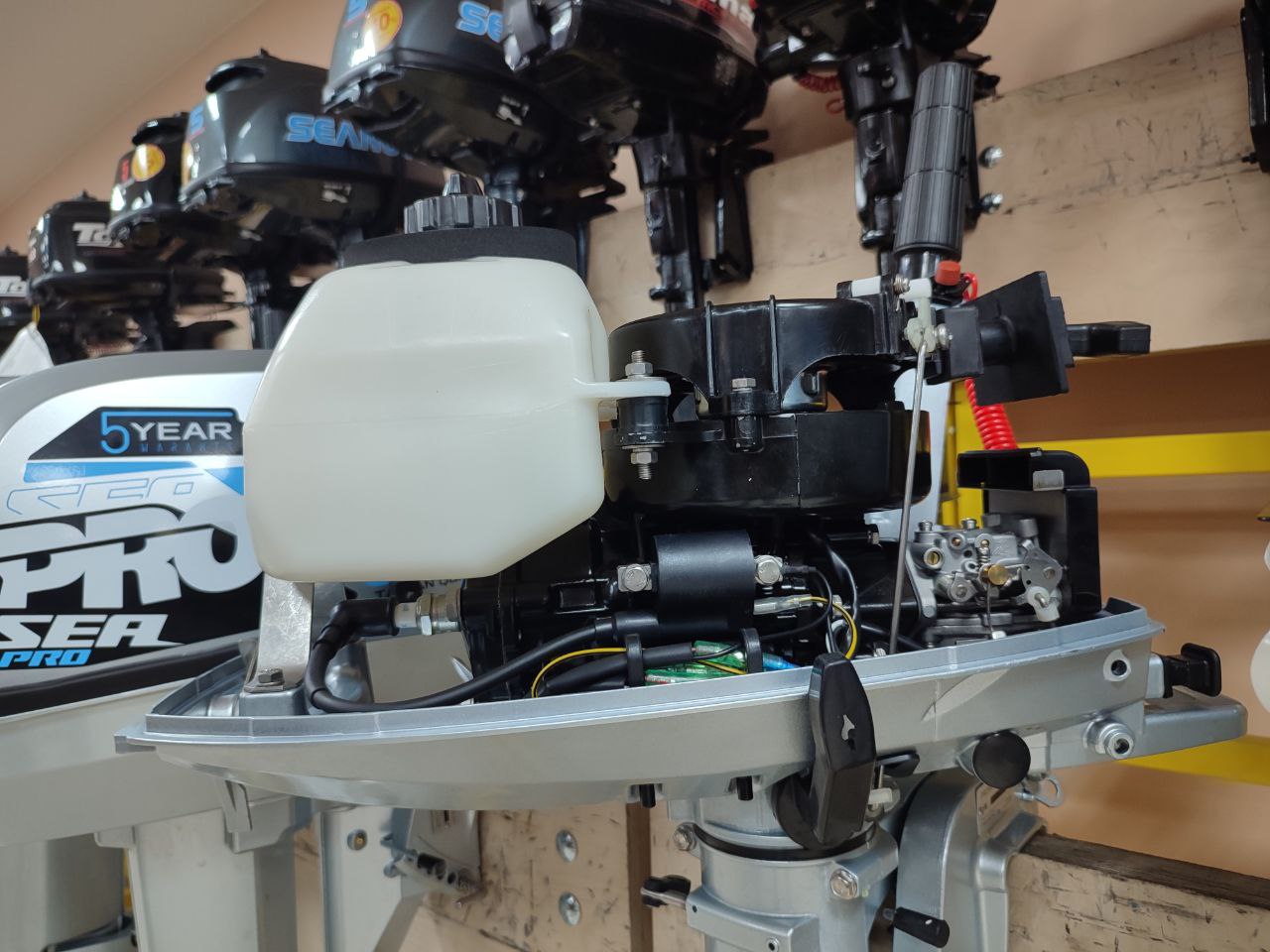 Лодочный мотор PROMAX SP9.9FHS LIGHT в Красноярске Лодочный мотор PROMAX SP9.9FHS LIGHT в Красноярске