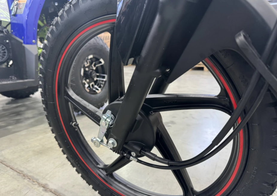 Мопед PROMAX ALPHA TOURIST 150(49) LUX в Красноярске Мопед PROMAX ALPHA TOURIST 150(49) LUX в Красноярске