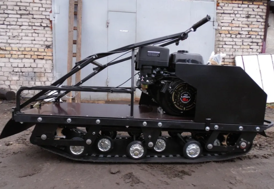 Мотобуксировщик AhtaR Зима 9 л/с с вариатором в Красноярске Мотобуксировщик AhtaR Зима 9 л/с с вариатором в Красноярске