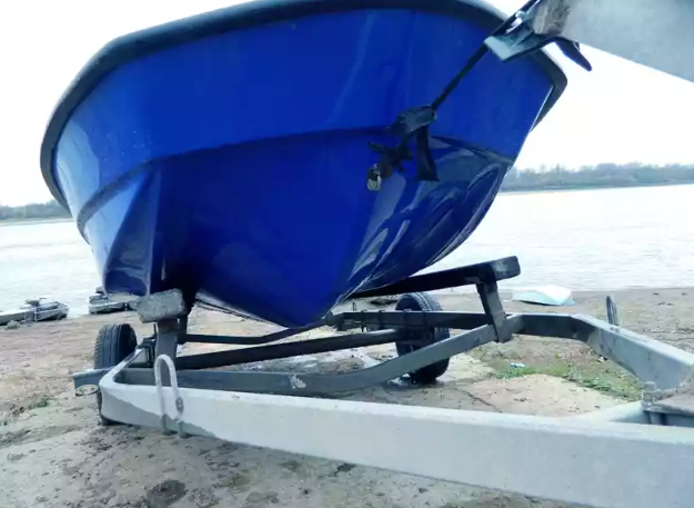 Стеклопластиковый катер Тримаран Wyatboat 430 C в Красноярске