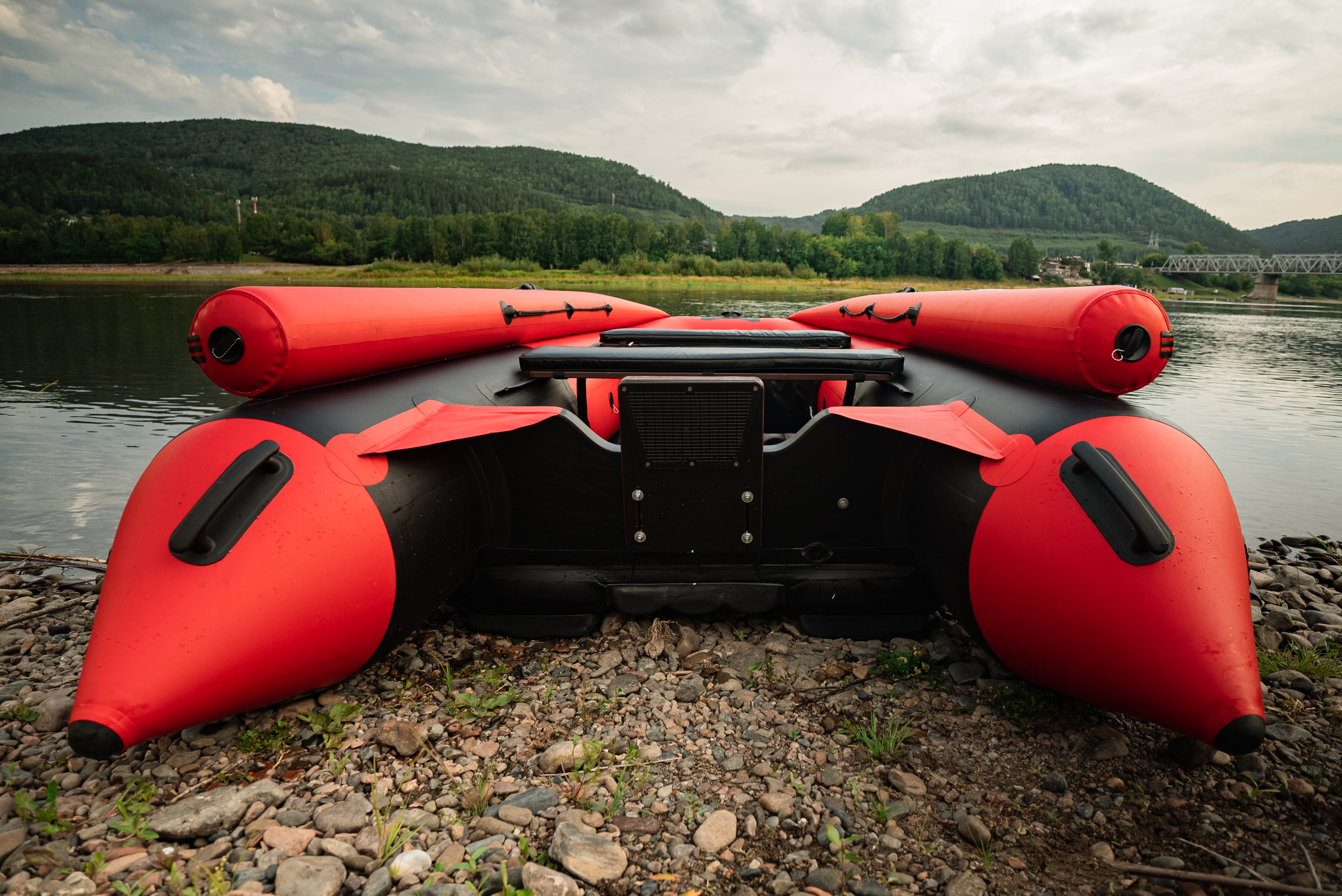 Лодка MISHIMO RIVER FJET PRO 430  под водомет в Красноярске