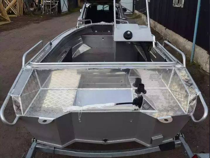 Алюминиевый катер Wyatboat-390 C в Красноярске Алюминиевый катер Wyatboat-390 C в Красноярске