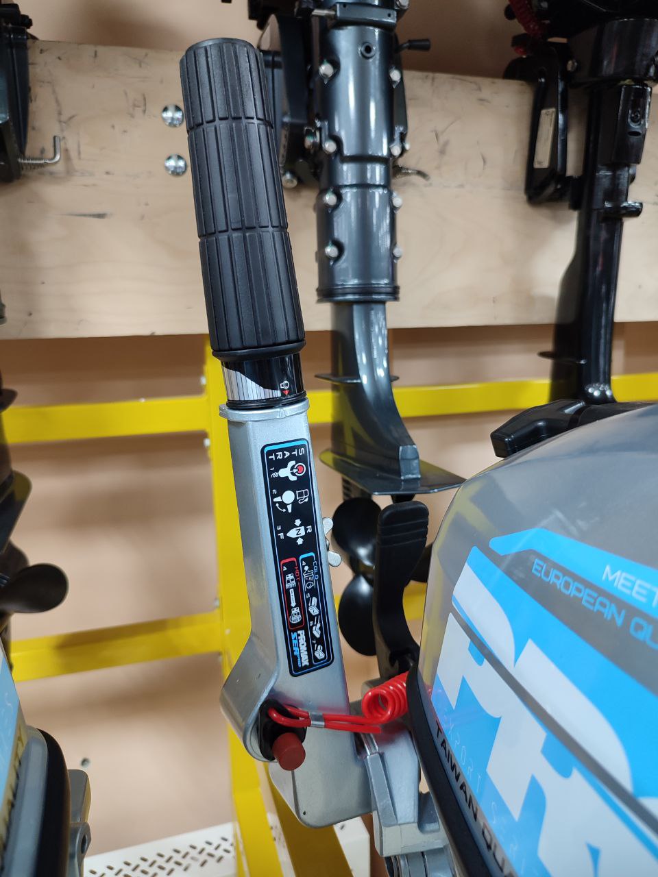 Лодочный мотор PROMAX SP9.9FHS (15) EXTRA в Красноярске Лодочный мотор PROMAX SP9.9FHS (15) EXTRA в Красноярске