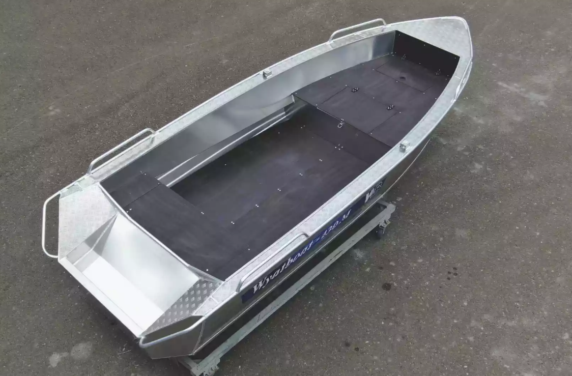 Алюминиевая лодка  Wyatboat-430М FISH в Красноярске