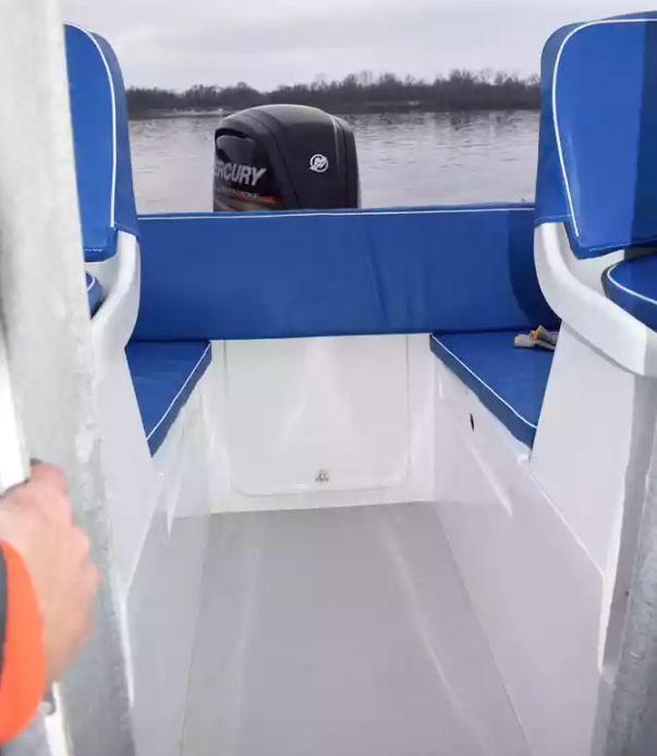 Комбинированный катер Neman-500 с каютой в Красноярске