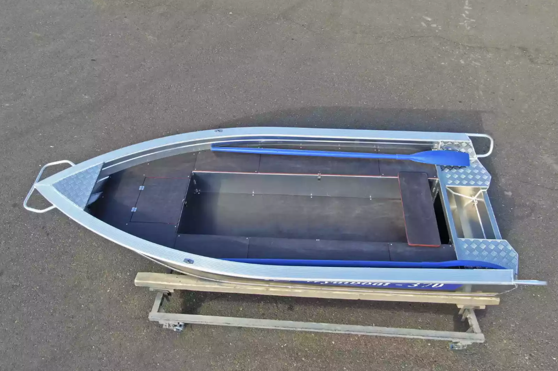 Алюминиевая лодка Wyatboat-370 РМ в Красноярске Алюминиевая лодка Wyatboat-370 РМ в Красноярске