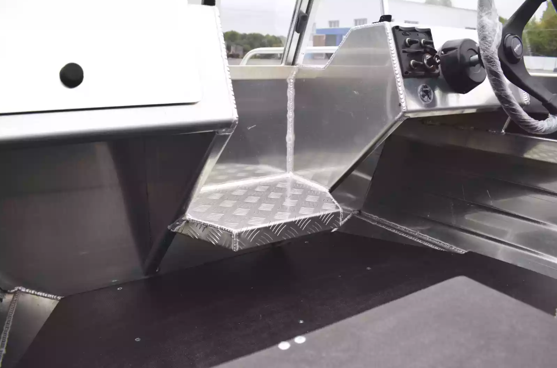 Алюминиевая лодка  Neman-400 PRO в Красноярске