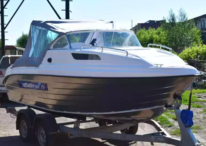 Комбинированный катер Neman-550 с каютой в Красноярске