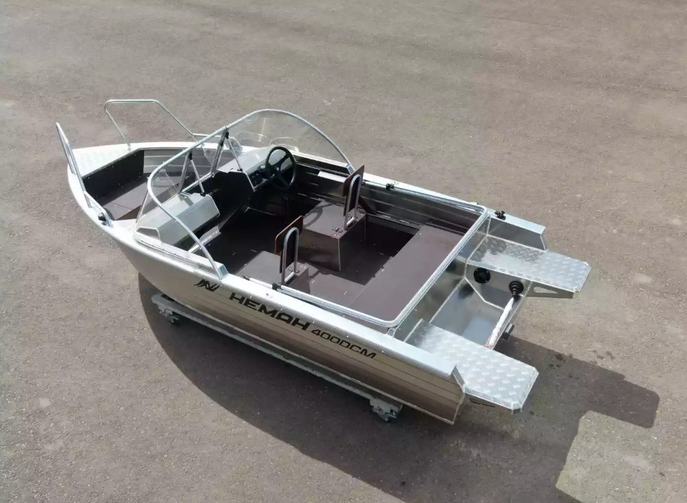 Алюминиевая лодка  Неман-400 DCM NEW в Красноярске