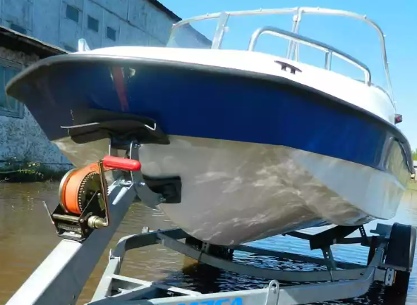 Стеклопластиковый катер Wyatboat-430 M (тримаран) в Красноярске