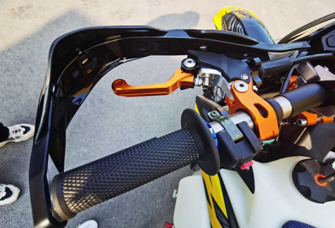 Мотоцикл JHLMOTO JHL Z8 NC300S (182-MN) в Красноярске Мотоцикл JHLMOTO JHL Z8 NC300S (182-MN) в Красноярске