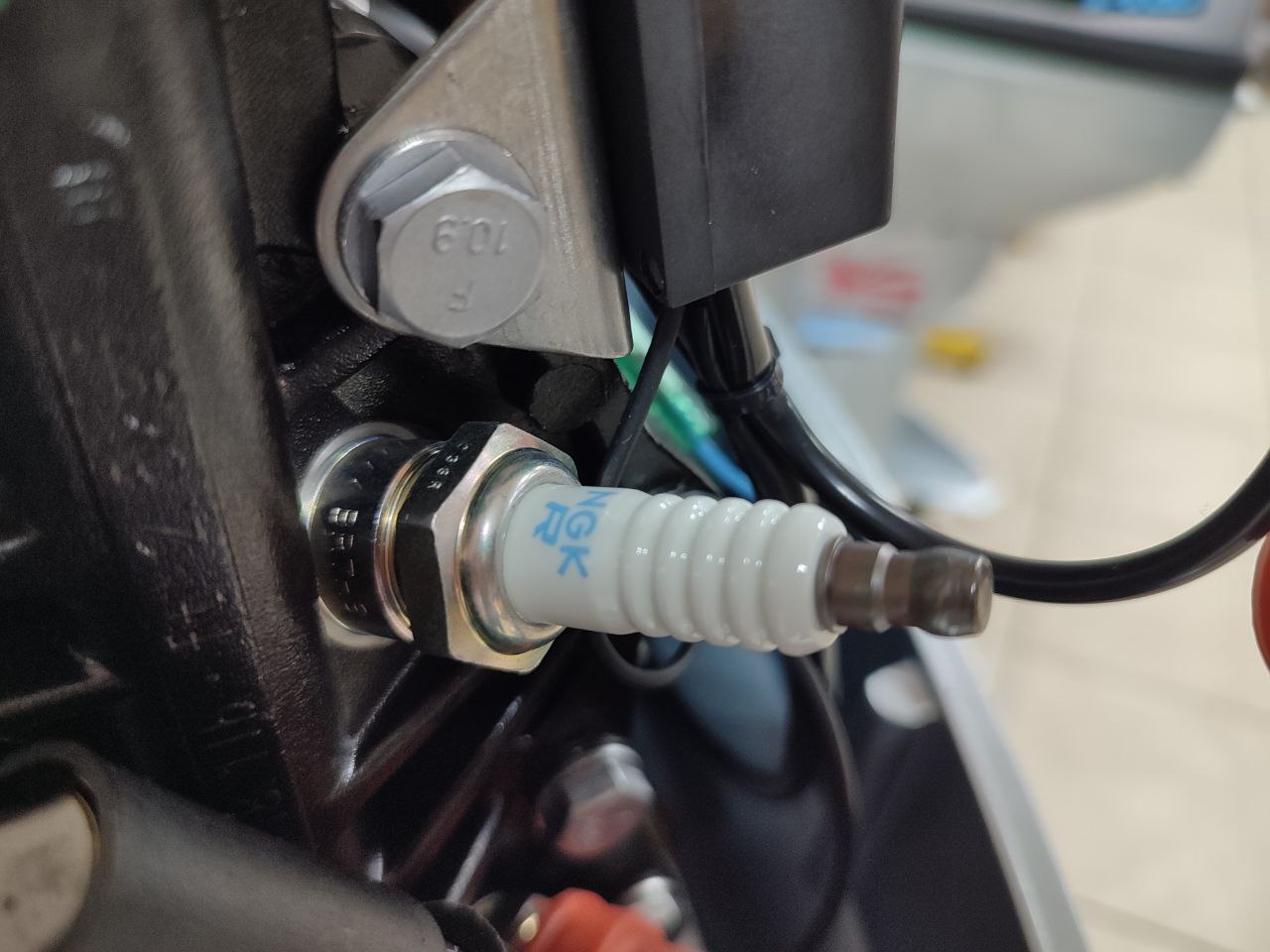 Лодочный мотор PROMAX SP9.9FHS (20) PRO в Красноярске Лодочный мотор PROMAX SP9.9FHS (20) PRO в Красноярске