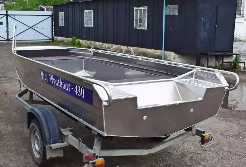 Алюминиевая лодка  Wyatboat-430 Master в Красноярске Алюминиевая лодка  Wyatboat-430 Master в Красноярске