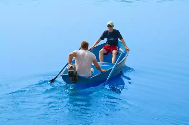Стеклопластиковая лодка Омуль в Красноярске Стеклопластиковая лодка Омуль в Красноярске