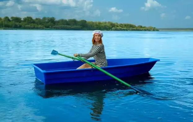 Стеклопластиковая лодка Малютка в Красноярске