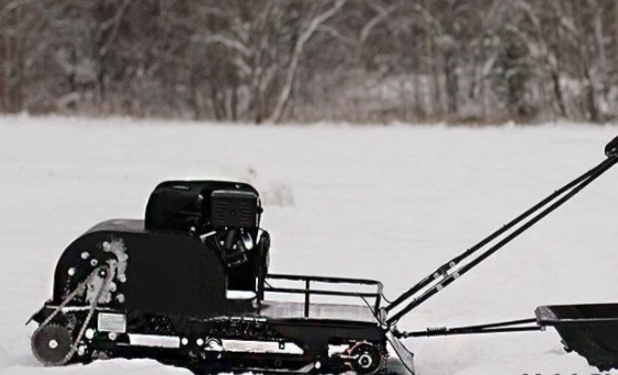 Мотобуксировщик ОНЕГО 550 17 л.с. в Красноярске Мотобуксировщик ОНЕГО 550 17 л.с. в Красноярске