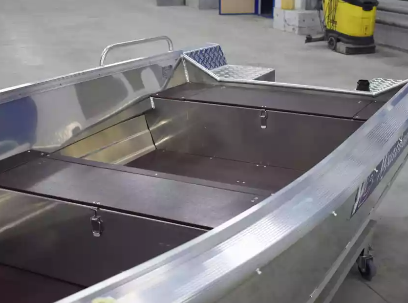 Алюминиевая лодка  Wyatboat-430 Р в Красноярске