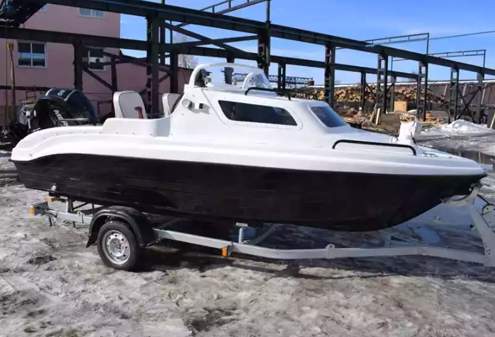 Комбинированный катер Neman-500 с каютой в Красноярске