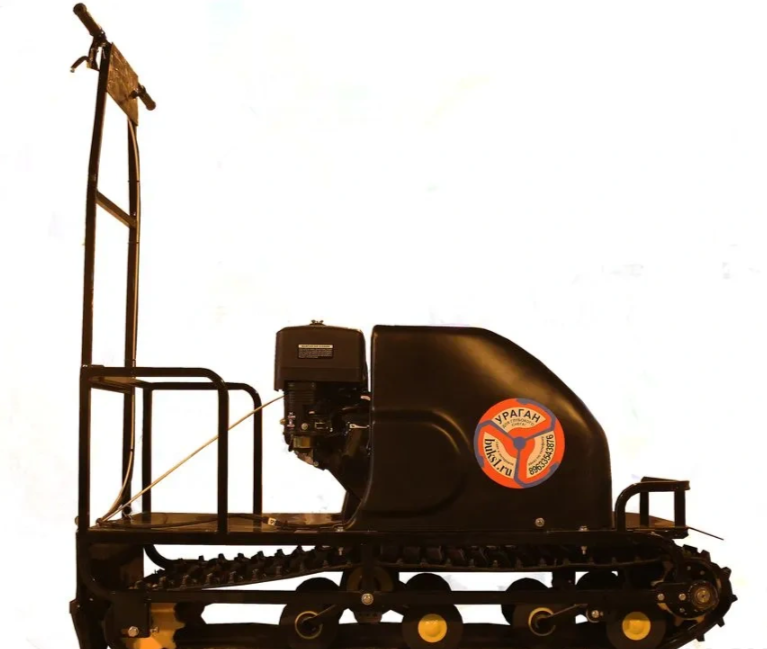 Мотобуксировщик Ураган Базовый 15 л.с. в Красноярске Мотобуксировщик Ураган Базовый 15 л.с. в Красноярске