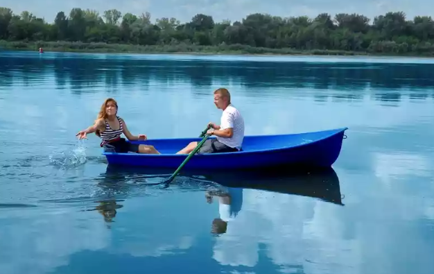 Стеклопластиковая лодка Дельфин в Красноярске