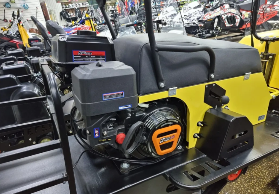 Миниснегоход Бурлак-М Егерь Стандарт SPORT 20 л.с. с эл.зап. в Красноярске Миниснегоход Бурлак-М Егерь Стандарт SPORT 20 л.с. с эл.зап. в Красноярске