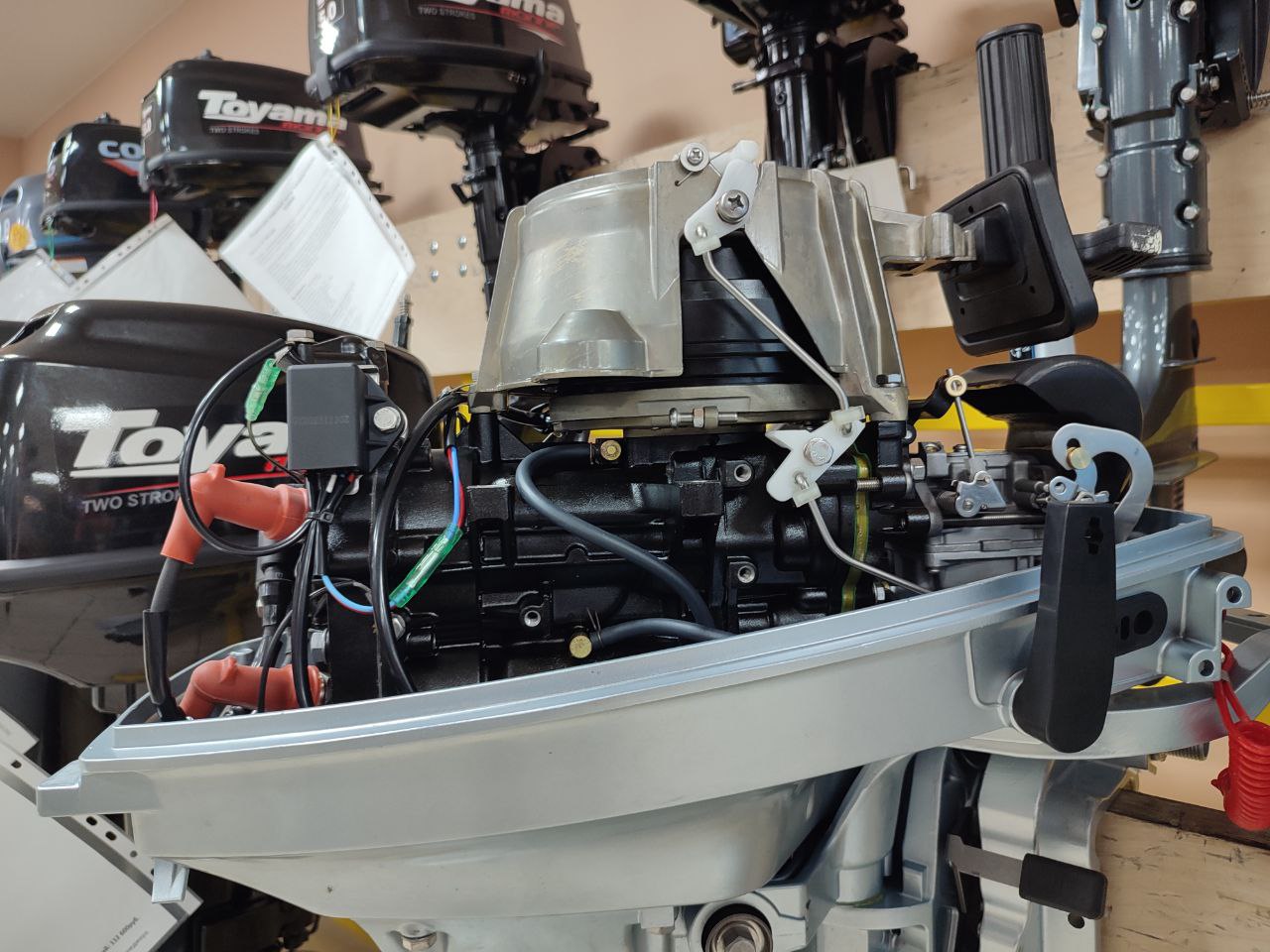 Лодочный мотор PROMAX SP9.9FHS (20) PRO в Красноярске Лодочный мотор PROMAX SP9.9FHS (20) PRO в Красноярске