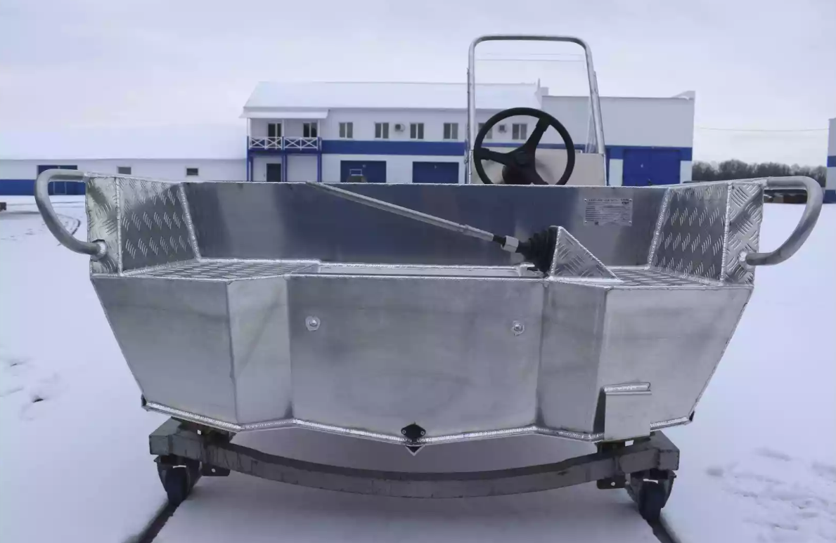 Алюминиевый катер Wyatboat-390 C в Красноярске Алюминиевый катер Wyatboat-390 C в Красноярске