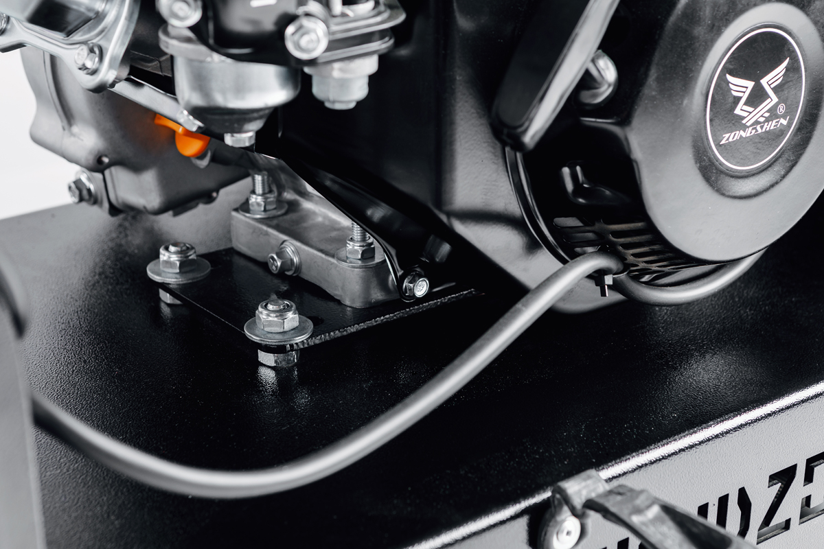 МОТОБУКСИРОВЩИК IKUDZO 1100/380 К7 в Красноярске МОТОБУКСИРОВЩИК IKUDZO 1100/380 К7 в Красноярске