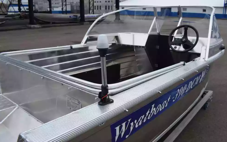 Алюминиевый катер Wyatboat-390 DCM Увеличенный борт в Красноярске
